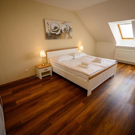 Apartman U Krale - 2 Jičín Dış mekan fotoğraf