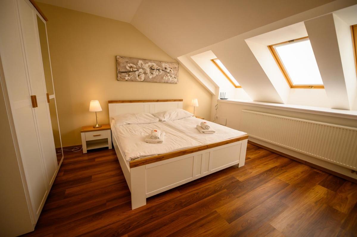 Apartman U Krale - 2 Jičín Dış mekan fotoğraf